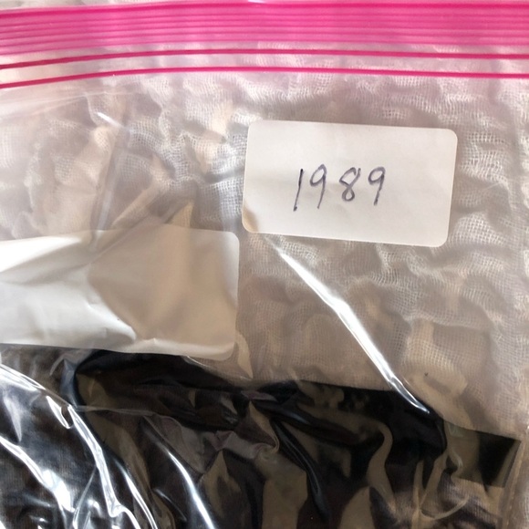 Ashley Blue Tie Die black and white top - Picture 5 of 5